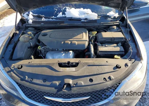 2016 Chrysler 200 Limited из США, поврежденный, VIN 1C3CCCAB6GN149987